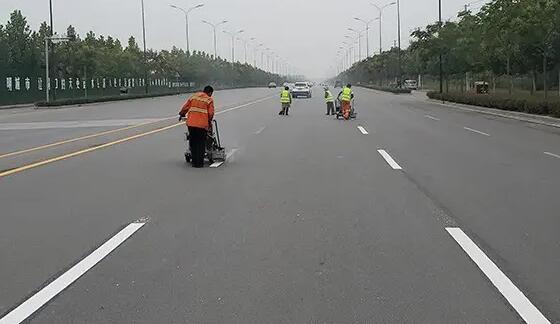 揚州道路劃線電話， 揚州市區(qū)專業(yè)道路劃線公司電話