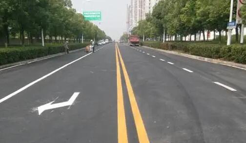 道路劃線的標(biāo)準(zhǔn)尺寸，道路劃線的寬度是多少？